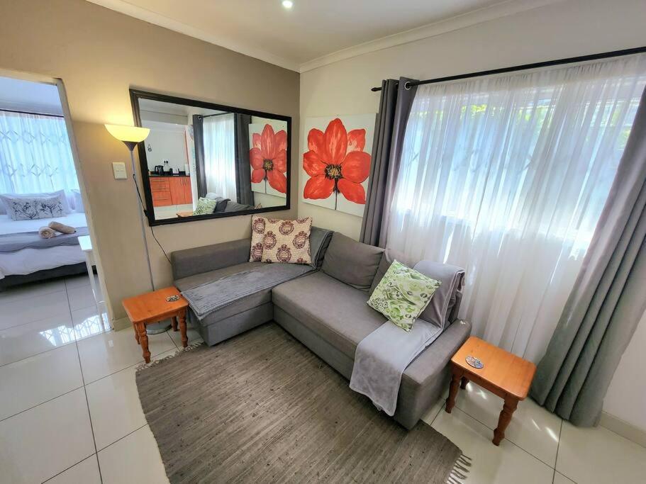 B&B Durban - Luxury Cottage 1 in Umbilo Berea - Bed and Breakfast Durban