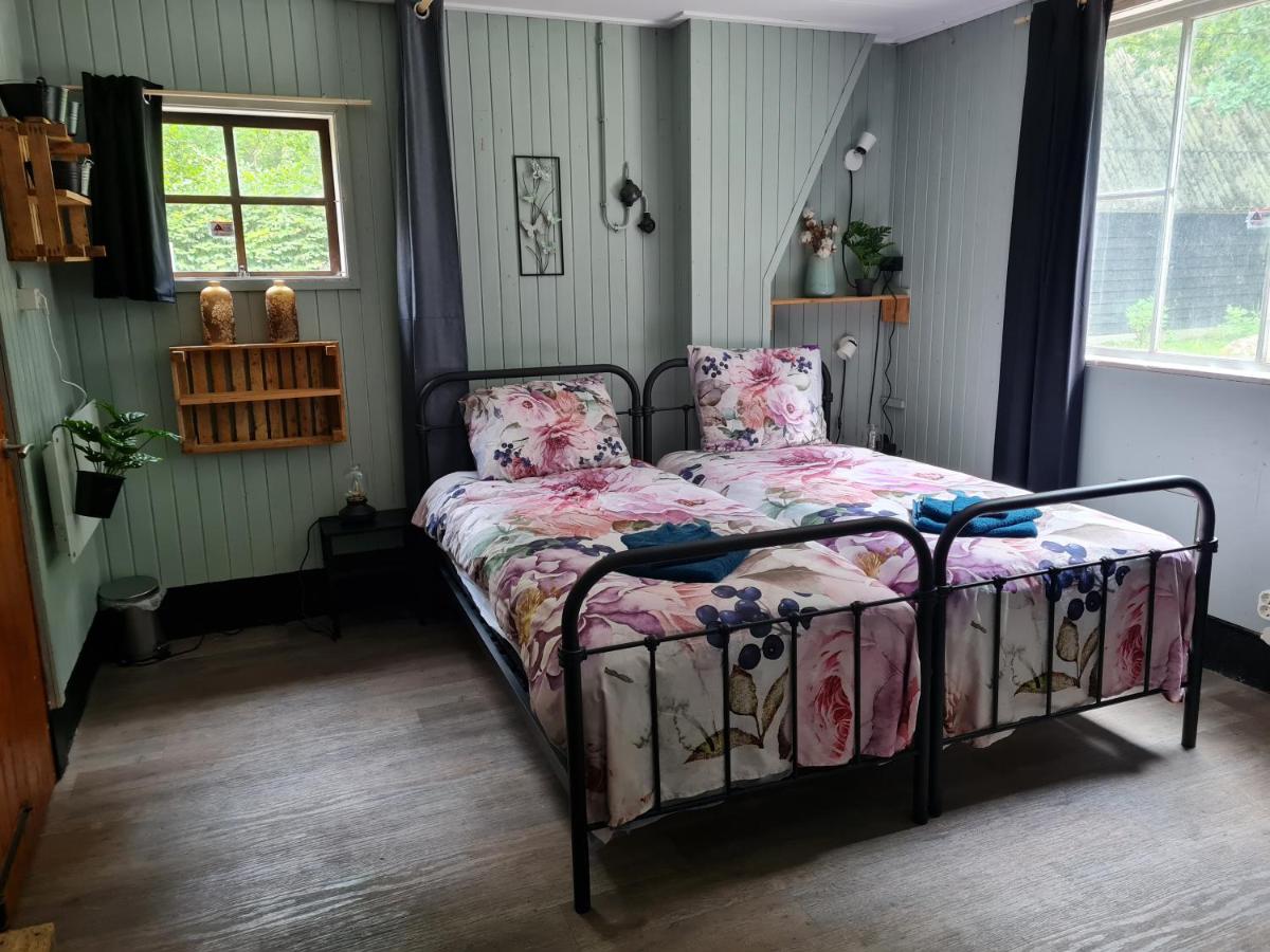 Twin Room with Private Bathroom
