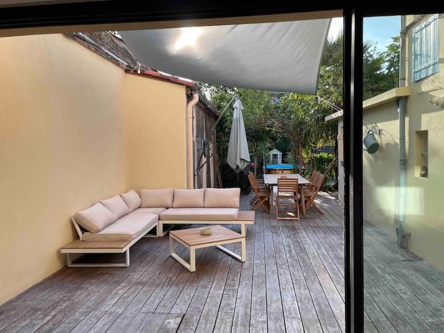 Albi centre ville -piscine view our profile please - B&B Albi