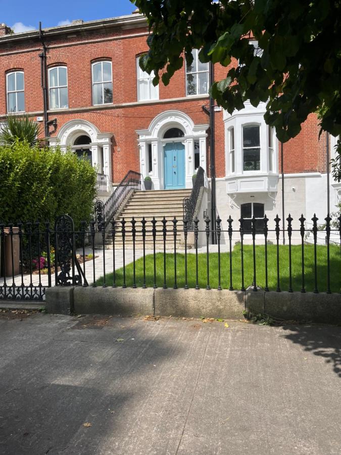 Kenilworth Square North - B&B