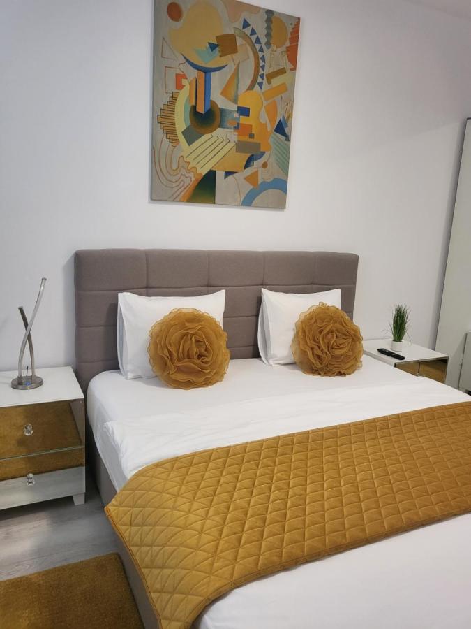 B&B Bucharest - Hils Pallady Apartment Lyly - Bed and Breakfast Bucharest