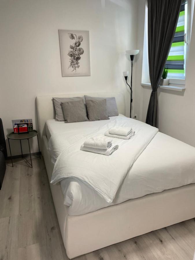 B&B Ljubljana - Aspen Studio Apartment + FREE Parking - Bed and Breakfast Ljubljana