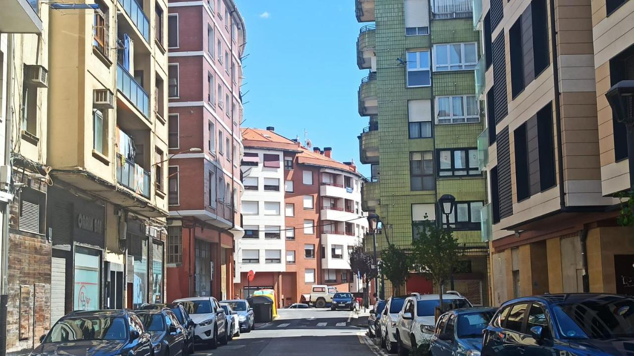 Ohana, Apartamento-PARKING PRIVADO GRATIS-CENTRICO-WIFI-ASCENSOR-SIN CUESTAS-82m2 - Ferienwohnung Bermeo