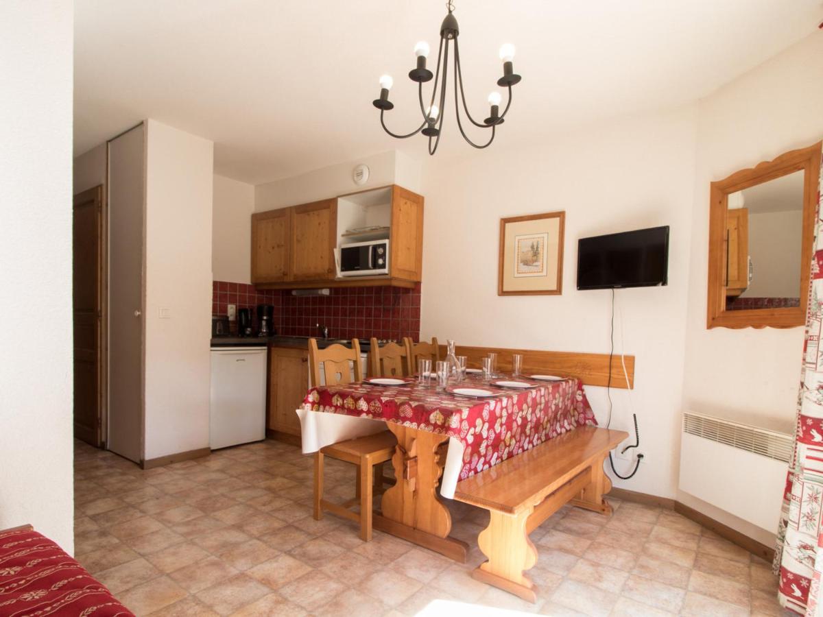 Appartement spacieux 5 pers au pied des pistes avec parking et WiFi - FR-1-508-139 - B&B