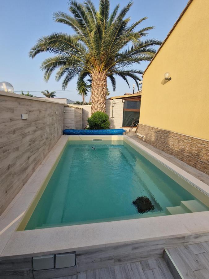 La Villetta di Leonardo, con piscina privata - B&B Campofelice di Roccella