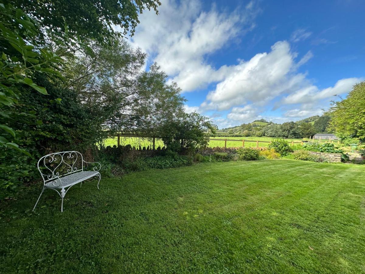 B&B West Chinnock - Little Old Barn at Manor Farmhouse - Bed and Breakfast West Chinnock