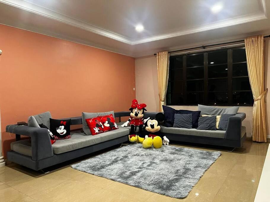 B&B Kuching - Floridale Mickey Condo In Kuching - Bed and Breakfast Kuching