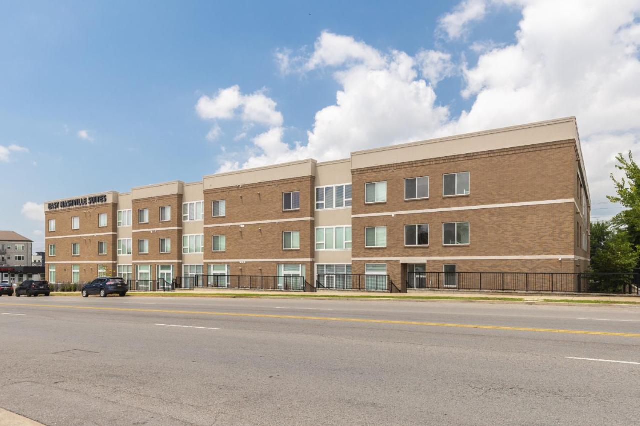 Chic East Nash Condo - Walk to Restaurants Bars and Music - Ferienwohnung Nashville