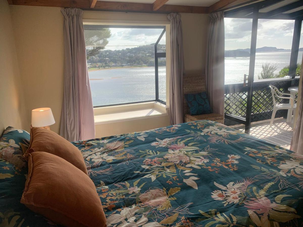 Two-Bedroom Family Apartment with Sea View 