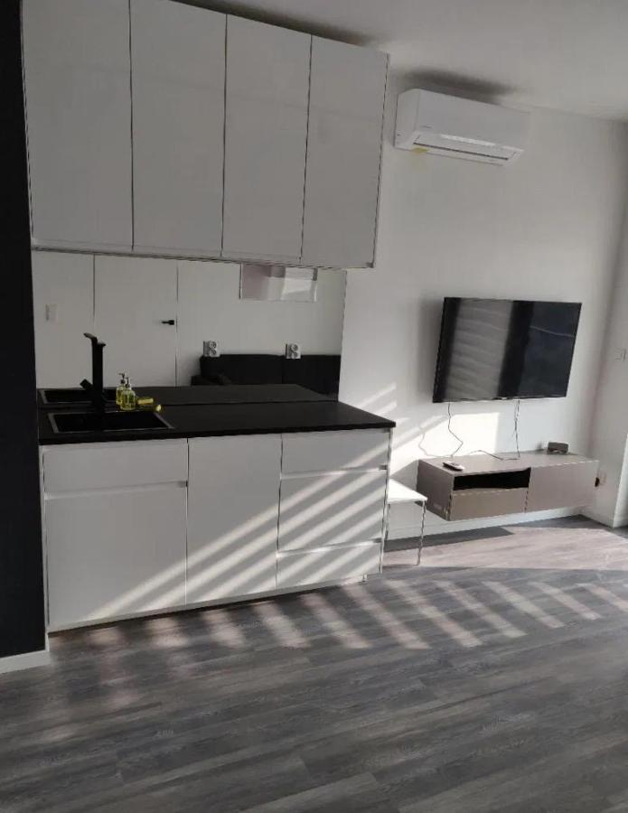 CityView Legnicka33 keyless24h - Ferienwohnung Wroclaw