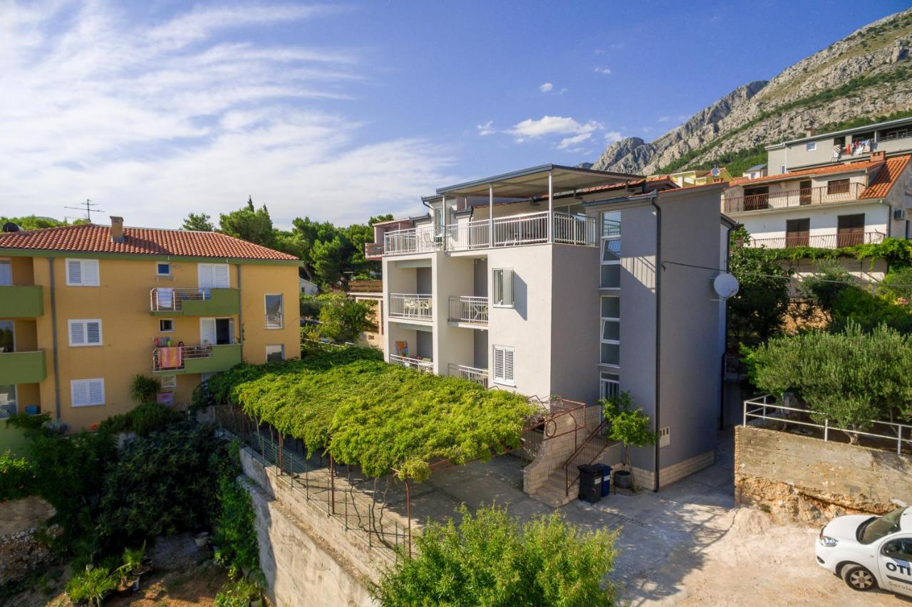 Villa LANA*** - Bed and Breakfast Omiš