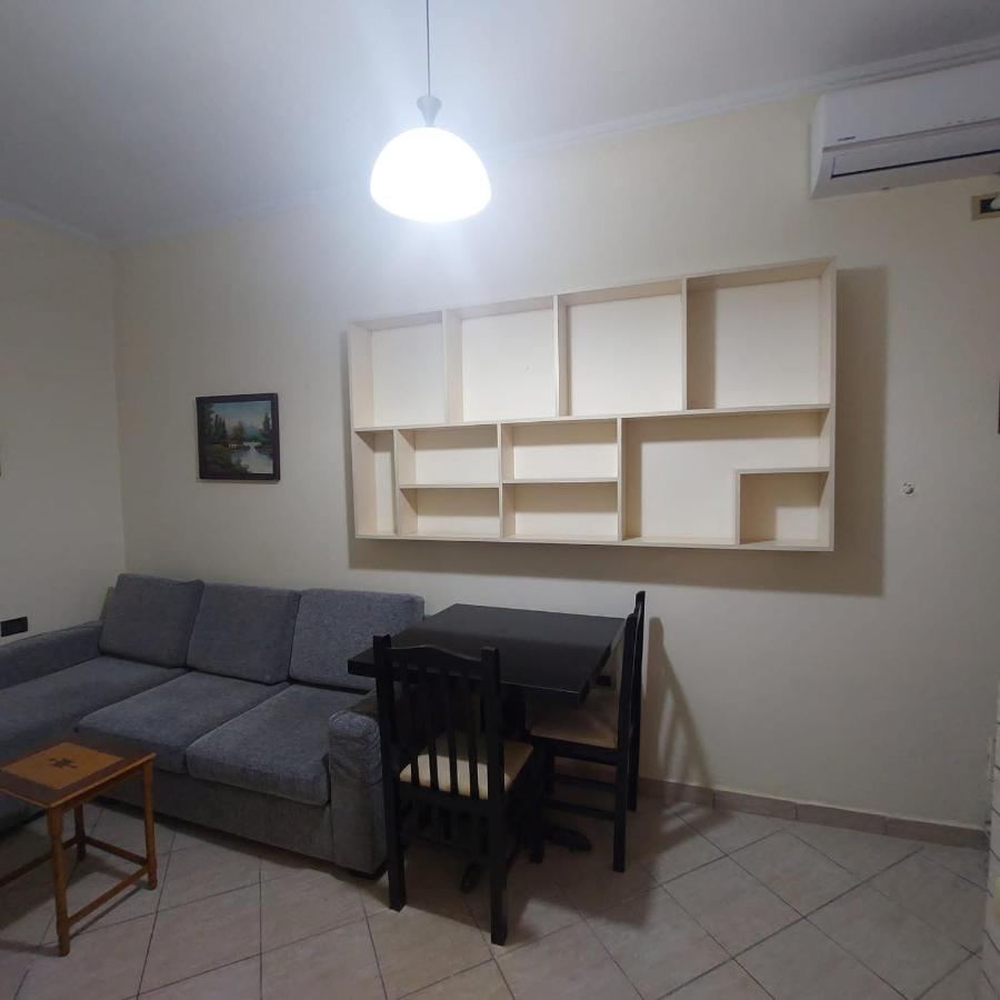 B&B Tirana - Nice ,quite appartament 5-2 - Bed and Breakfast Tirana