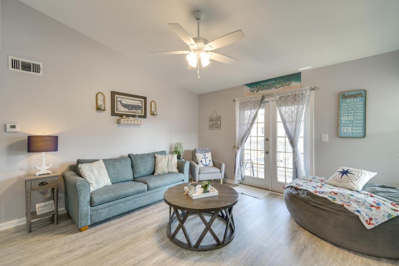 B&B Gulf Shores - Gulf Shores Condo with Pool Access, 5 Mi to Beach! - Bed and Breakfast Gulf Shores