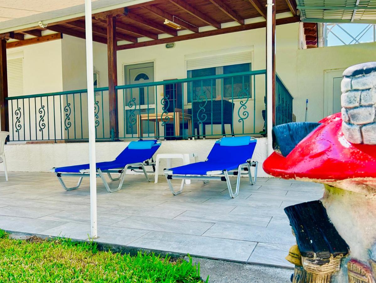 ITHACA Εξοχική μονοκατοικία στην θάλασσα. - Ferienwohnung Néa Kallikráteia