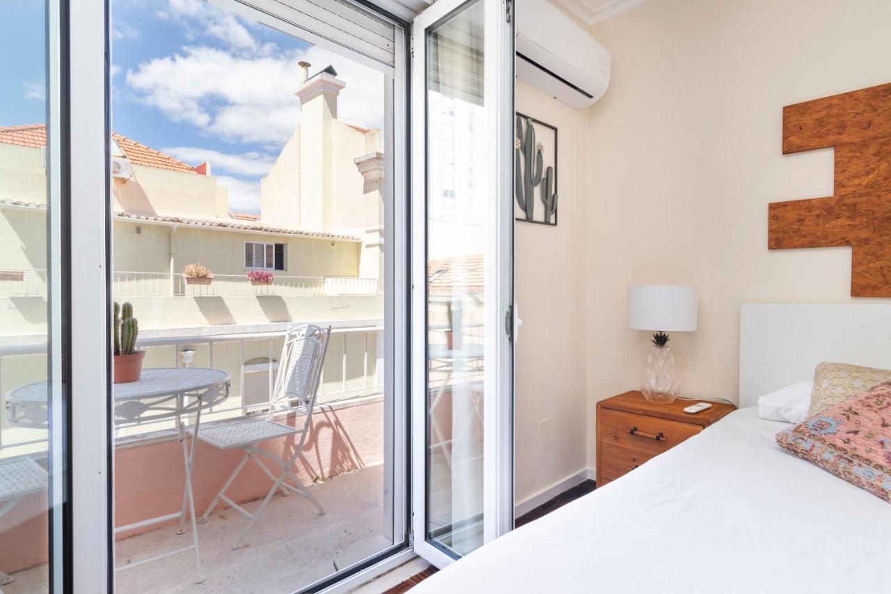 Habitación Doble Deluxe con balcón y baño privado
