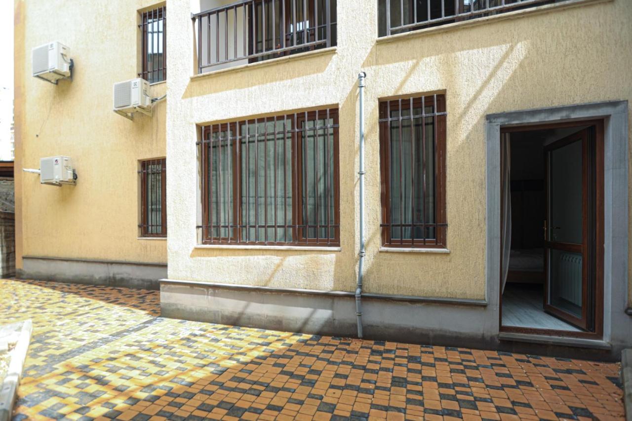 One-Bedroom Apartment with Terrace