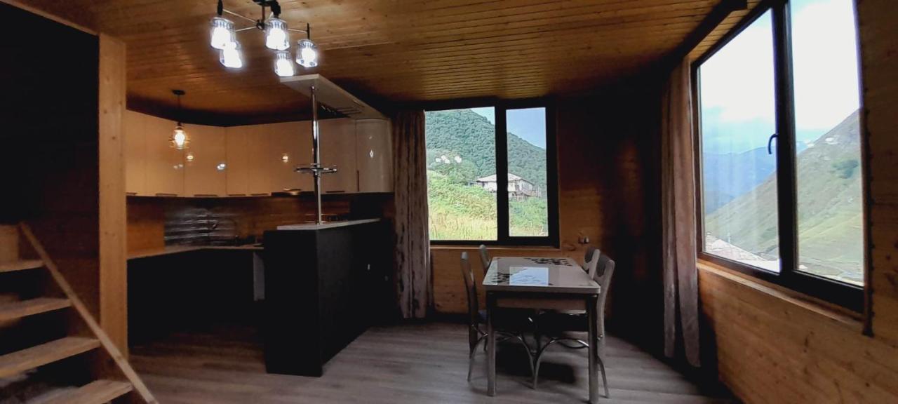 Alpine night ალპური ღამე - B&B