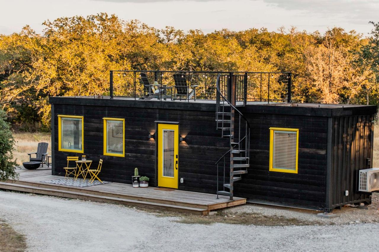 B&B Fredericksburg - New The Yellow Beacon-Luxury Shipping Container - Bed and Breakfast Fredericksburg