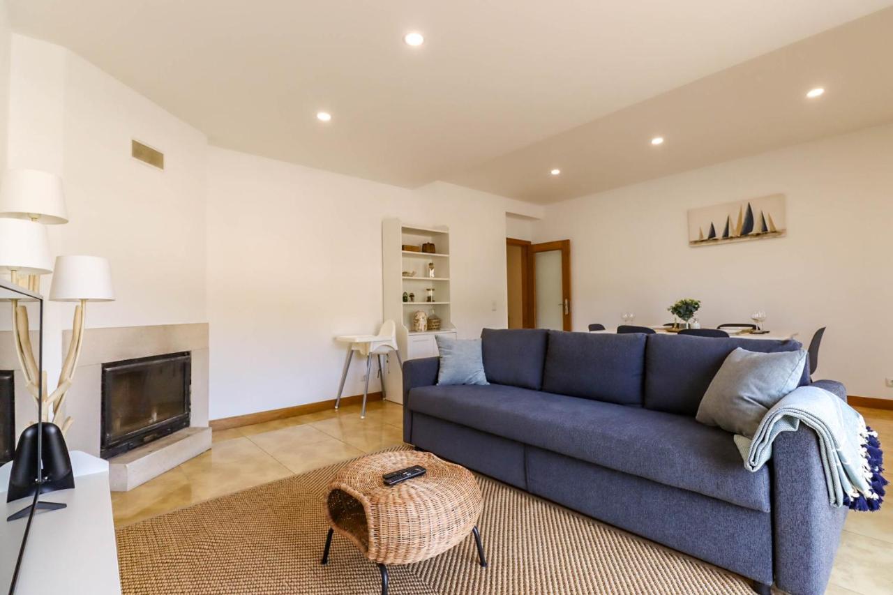 Flor do Mar - Spacious Apartment with Balcony - B&B Vila Praia de Âncora