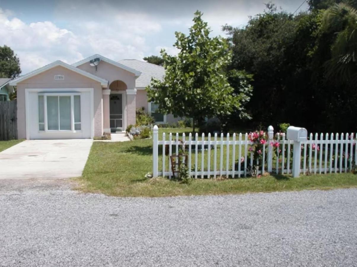 Dolphin house with Private Pool and Near Beach - B&B