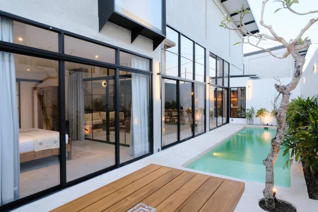 Manresa Villa Bali 3 - B&B