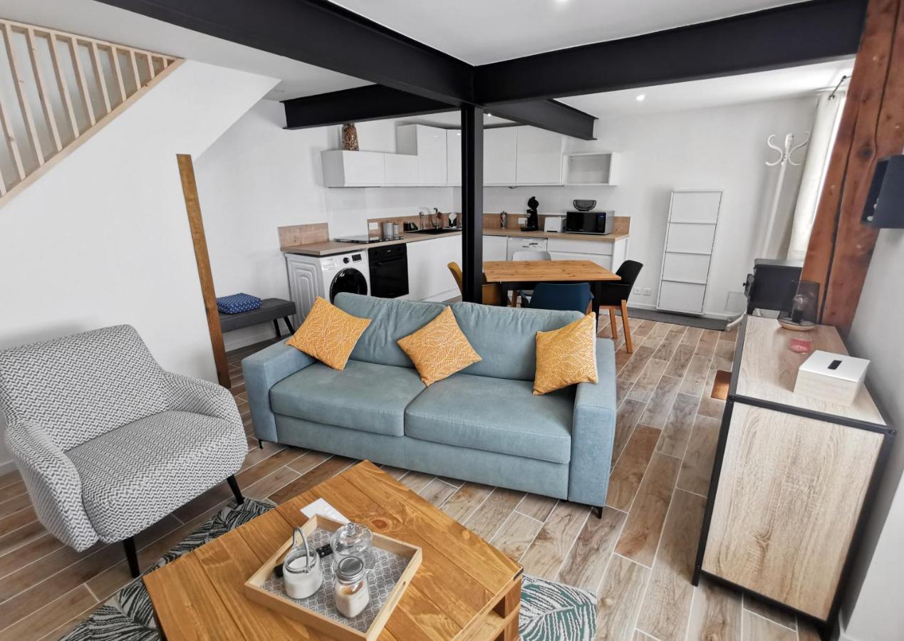 Les remparts de Caroline, au pied de La Cité. - Ferienwohnung Carcassonne