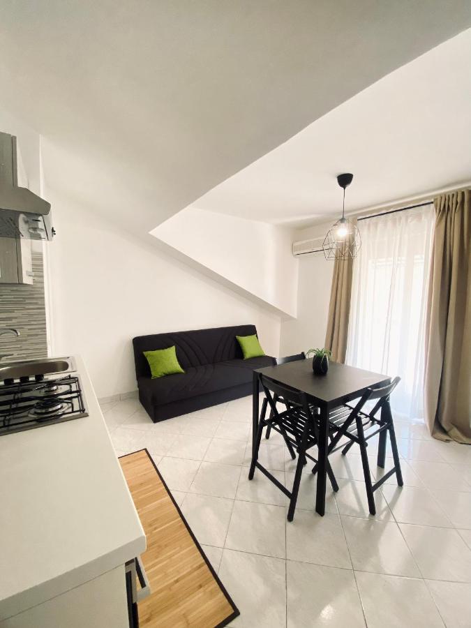 Defa Apartment - Ferienwohnung Giardini Naxos