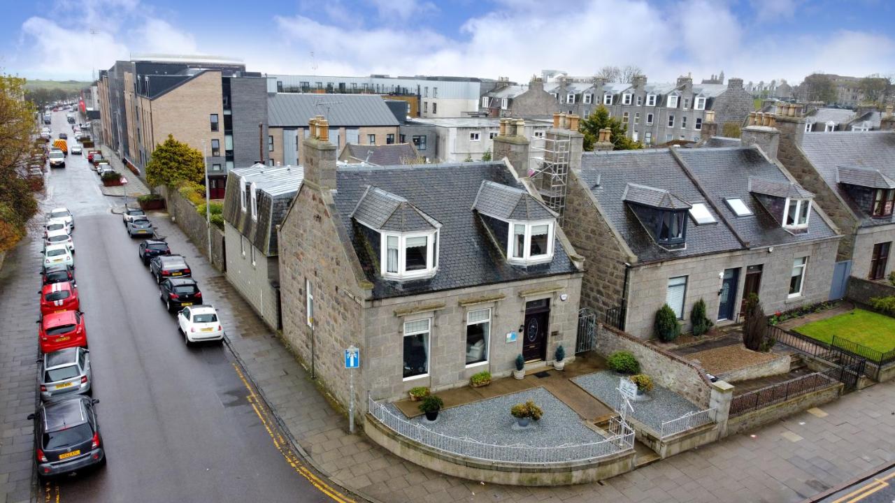 The Jays Guest House - Bed and Breakfast