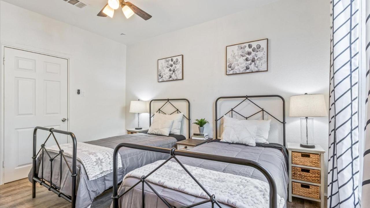 Curated Cottage. minutes from Silos, zoo, Baylor - Ferienwohnung
