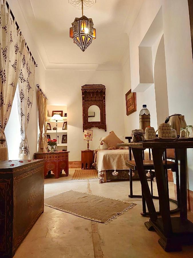Doppel-/Zweibettzimmer mit eigenem Bad