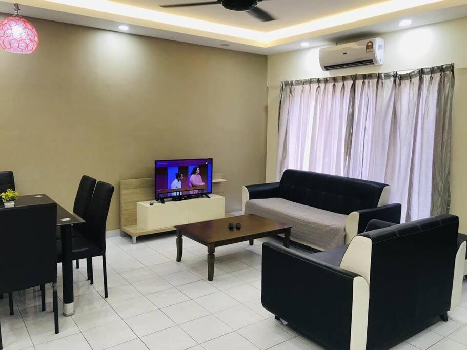 B&B Bayan Lepas - Home in Bayan Lepas4R3B Dnaz Homestay@Bayan Baru - Bed and Breakfast Bayan Lepas