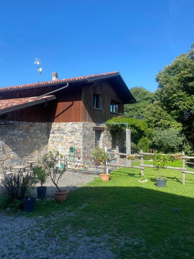 Agriturismo Tschang Wilma - Chambres d'hôtes Castelveccana