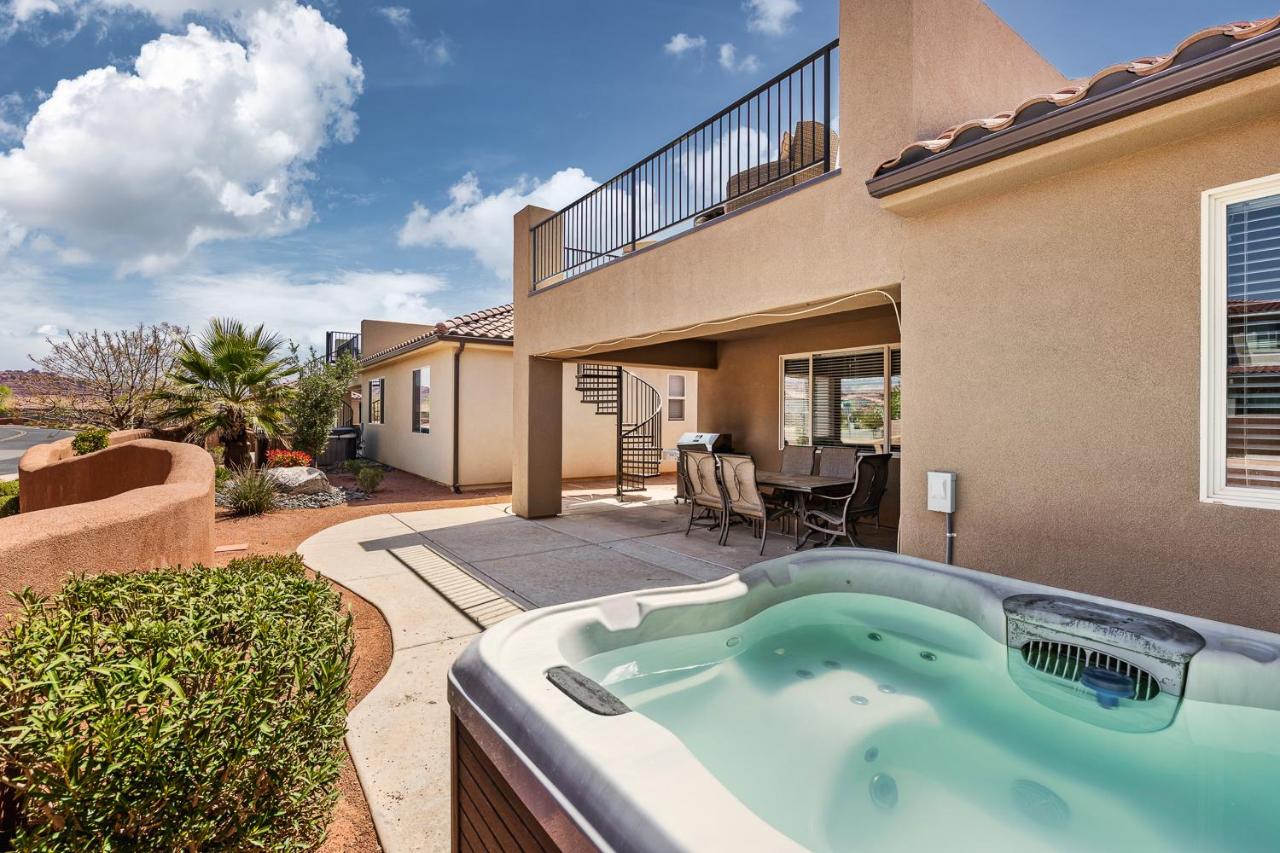 PV 120 -- Lux Paradise Village Haven - Hot Tub - Scenic View - Ferienwohnung Santa Clara