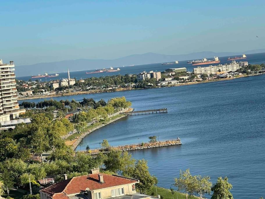 B&B Istanbul - Lake & sea view 3 bedrooms apartment - Bed and Breakfast Istanbul