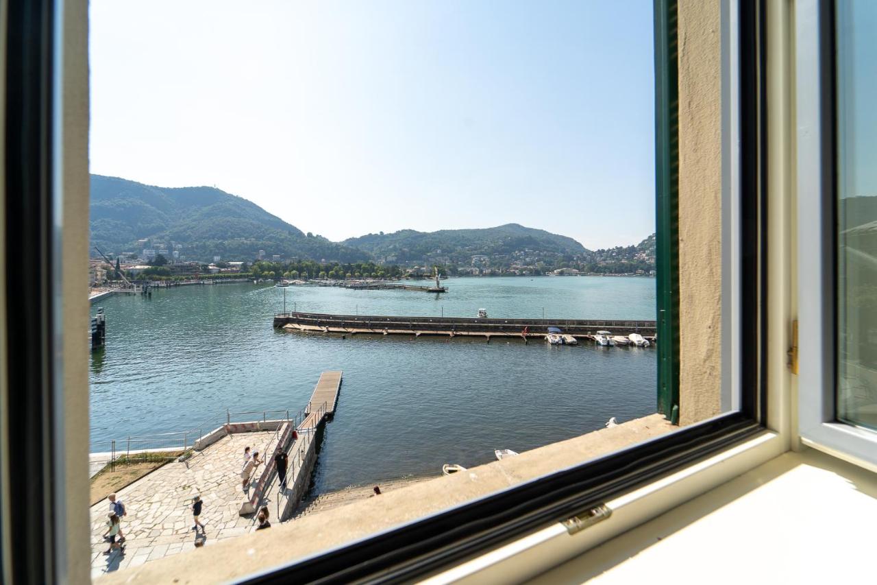 Appartamento esclusivo fronte lago, in centro a Como con garage - Chambres d'hôtes Côme