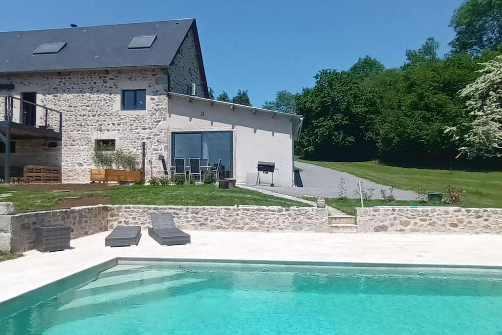 B&B Sarsoux - Appartement au sud de la Creuse avec piscine - Bed and Breakfast Sarsoux