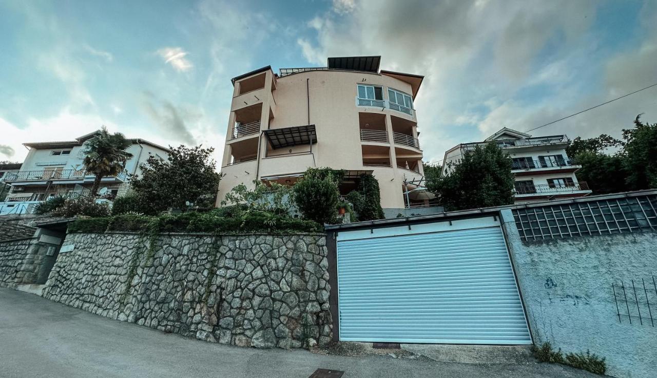 Appartamento con Vista Giardino