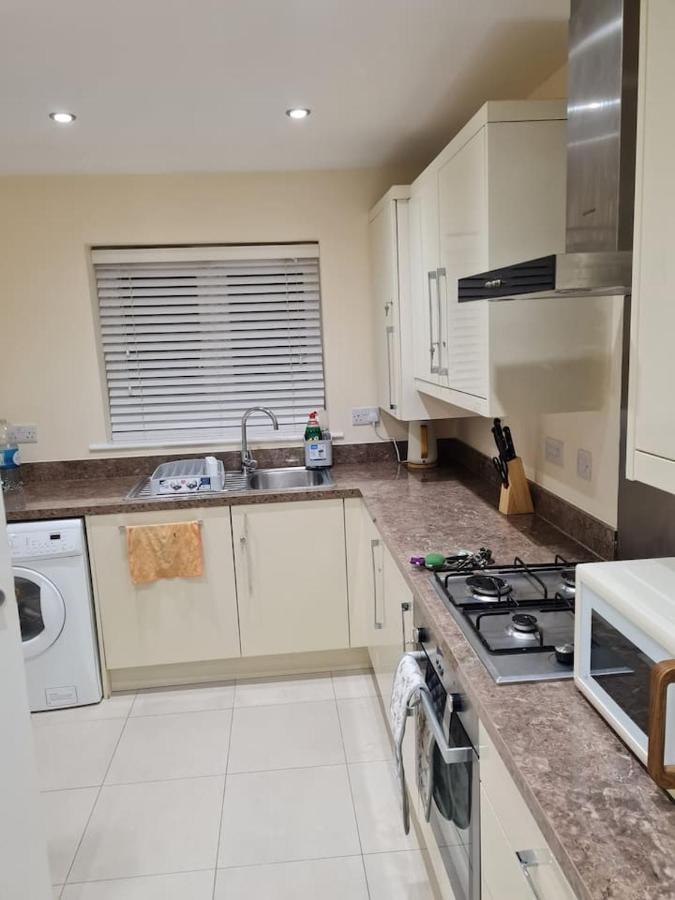 S&J Lodge - Ferienwohnung Peterborough