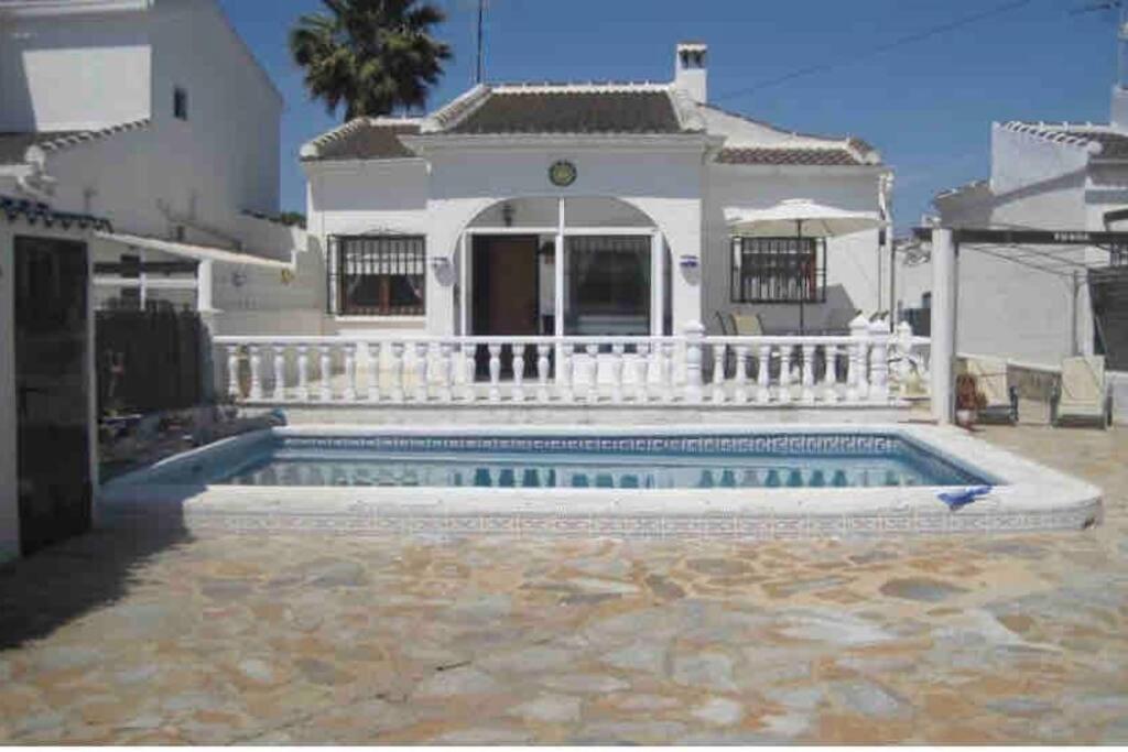 Villa Rhoda with Private Pool - B&B