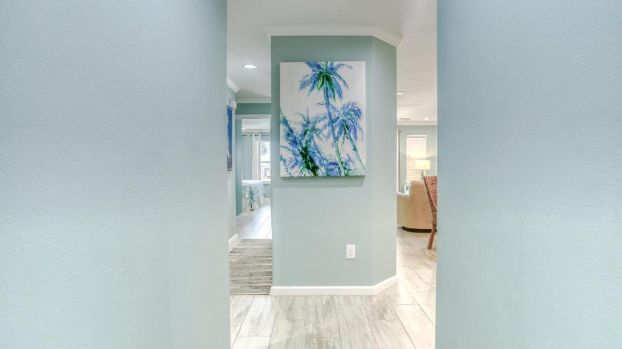 Poolside Villas 106 - Updated beachfront condo on Holiday Isle in Destin - B&B Destin