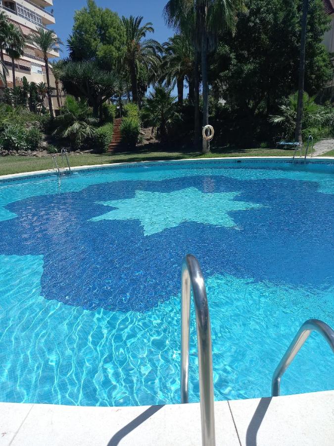 Marina Golf Apartamento con amplia terraza a 600 metros del Mar - B&B Benalmádena