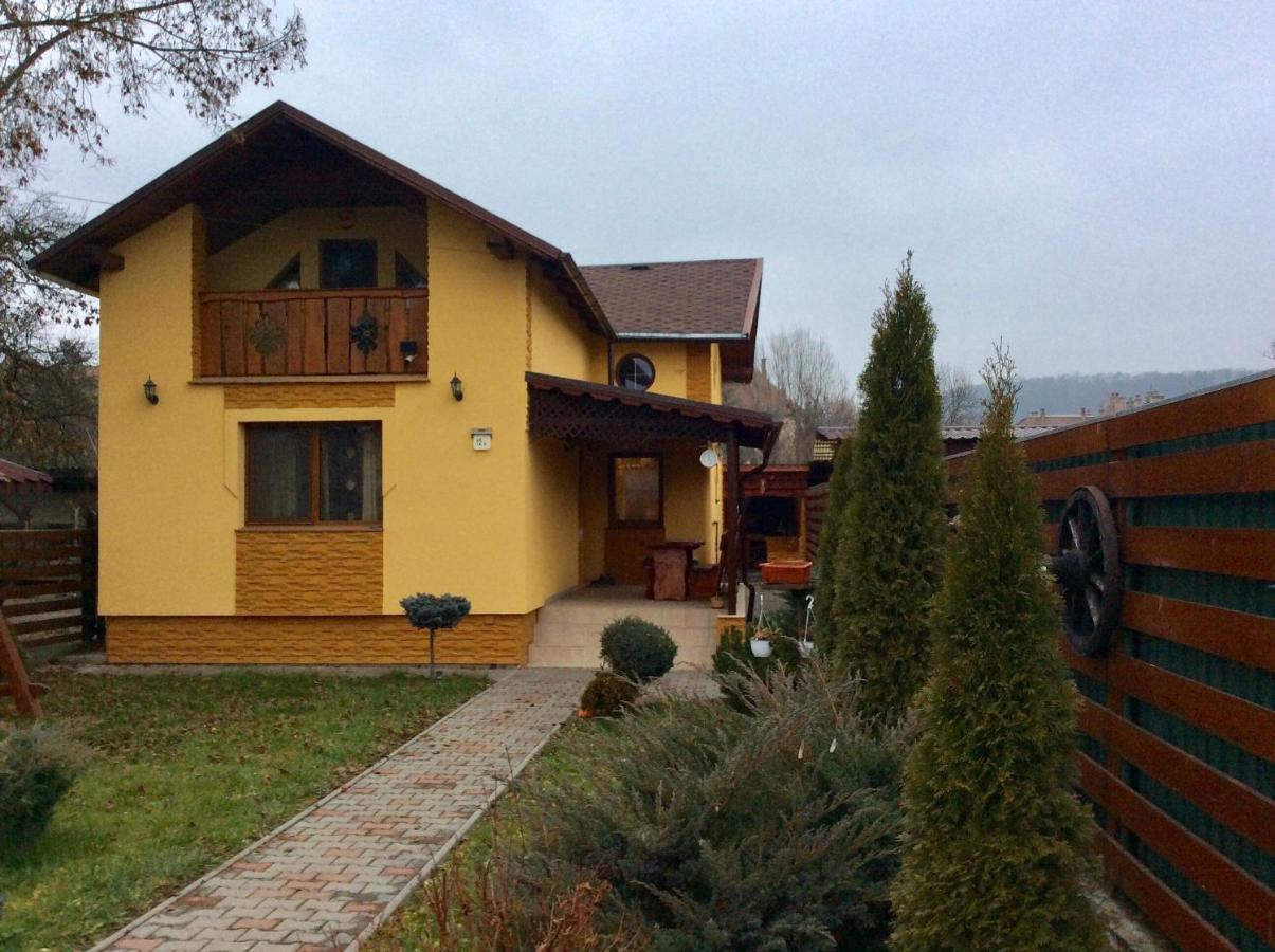 B&B Târnăveni - Casa Odihnei Villa & Tiny-House - Bed and Breakfast Târnăveni