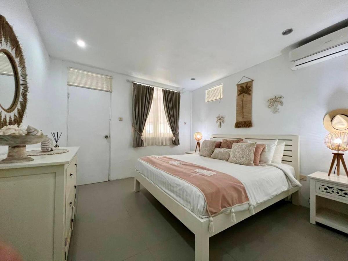 Tiga Pantai Villa Legian - B&B Legian