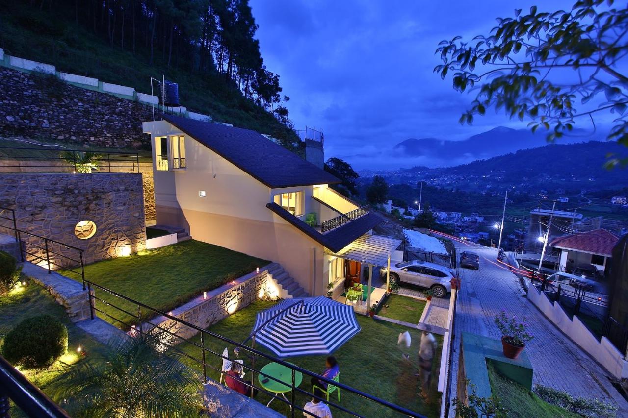 Swayambhu Hotels & Apartments- Sitapaila - B&B Kathmandu