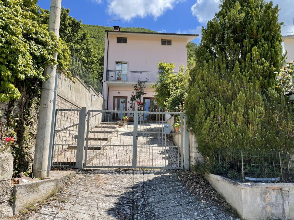 B&B Barete - Alloggio Bellavista - Bed and Breakfast Barete