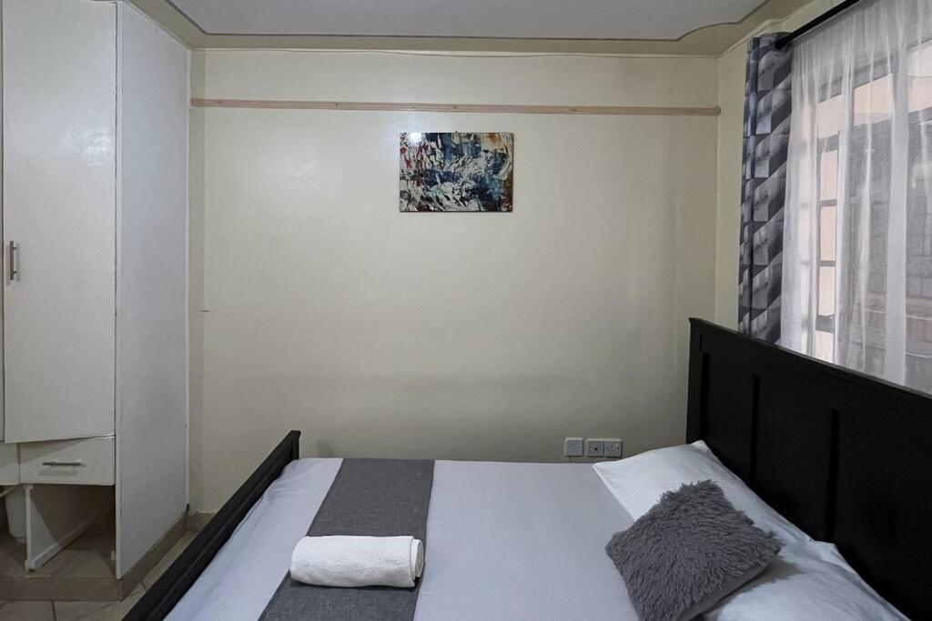 B&B Nairobi - Studio Apartment, South B - Sanasana (Along Mombasa Road) - Bed and Breakfast Nairobi