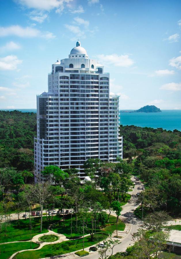 14F Luxury Resort Lifestyle Ocean Views - B&B