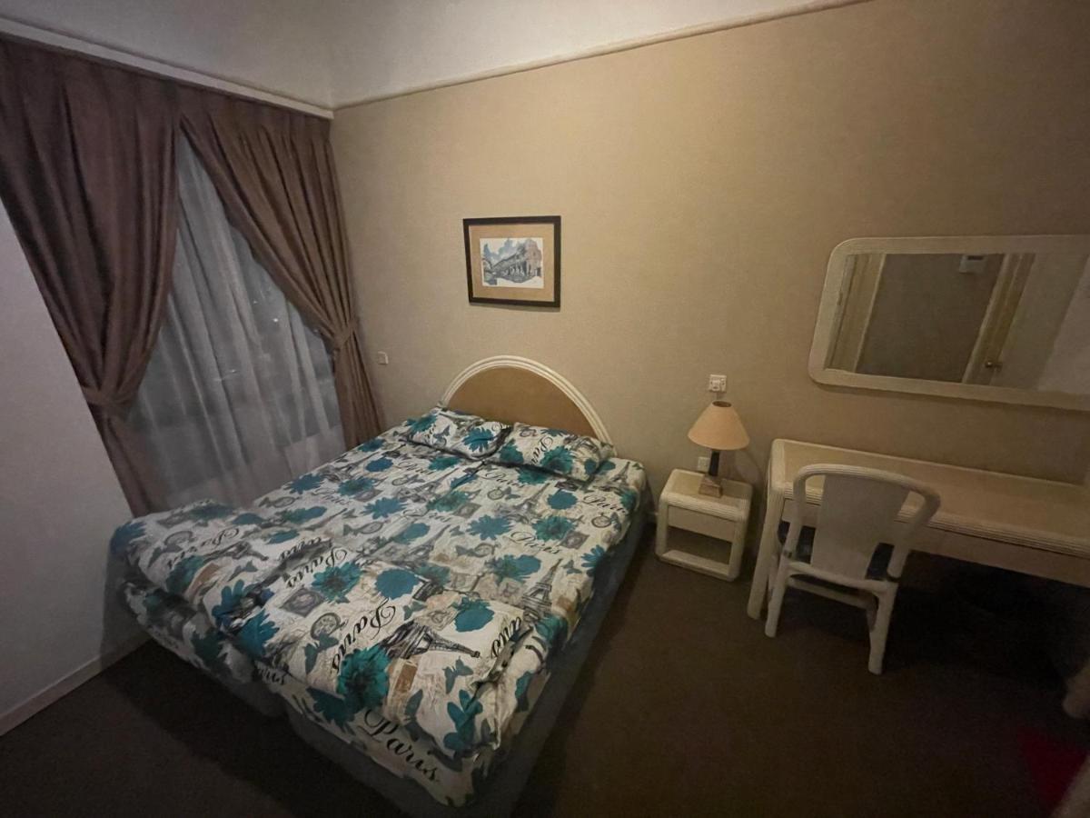 Apartamento con balcón