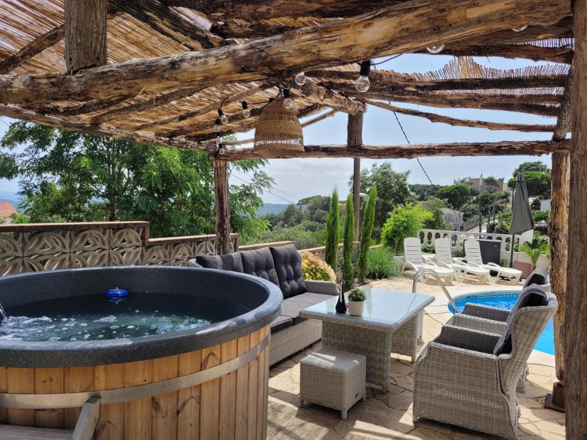 Casa Felic 12 personen, familiehuis met hottub - B&B