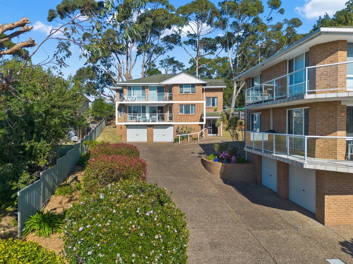 Mollymook Apartments with Ocean Views - B&B